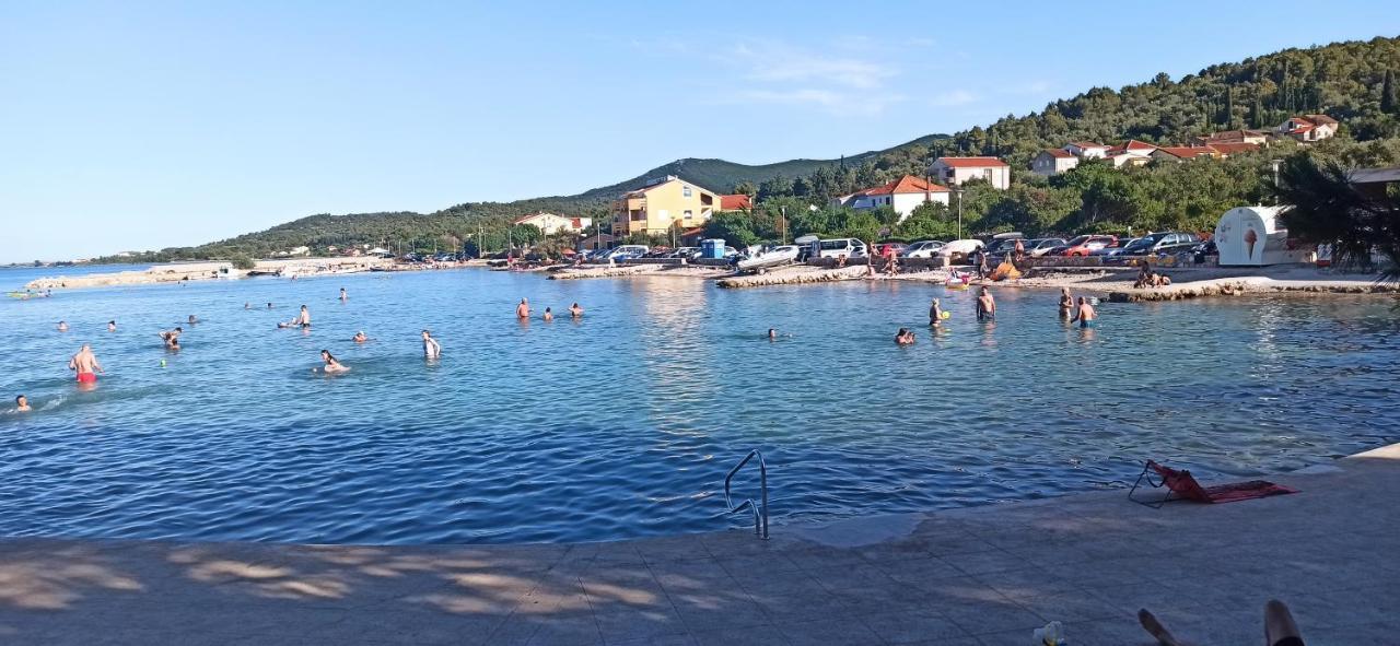 Apartments Kornati Ždrelac Eksteriør billede